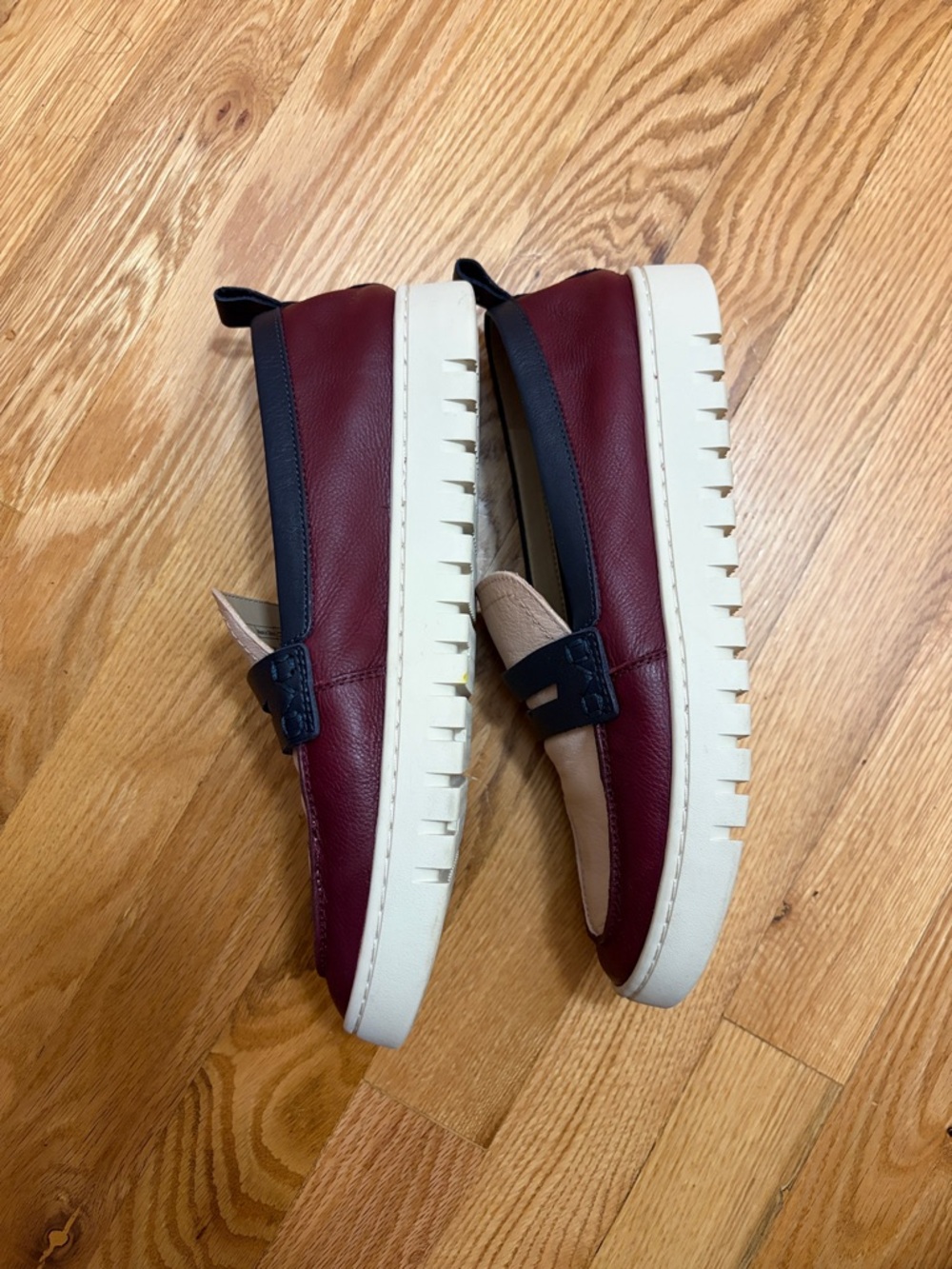 Vionic Uptown Loafers Cherry Jubilee Multi Leather 8.5 - Picture 5 of 8